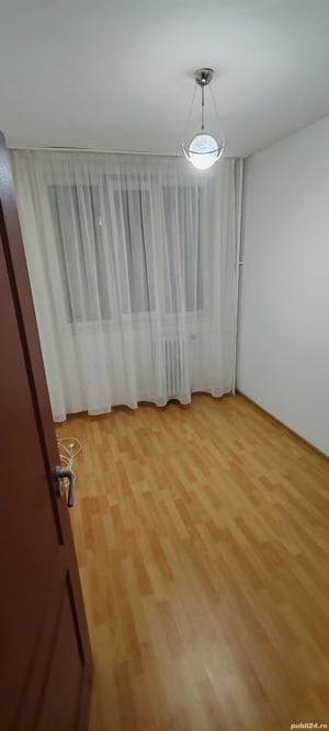 Proprietar vand apartament 3 camere Apusului 