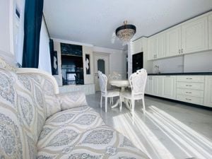 Apartament de închiriat - 3 camere, terasă generoasă și parcare subterană (lângă Vivo)