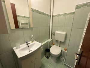 Apartament spațios 4 camere de închiriat în Tractorul  - imagine 16