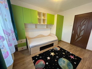 Apartament spațios 4 camere de închiriat în Tractorul  - imagine 6