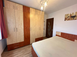 Apartament spațios 4 camere de închiriat în Tractorul  - imagine 10