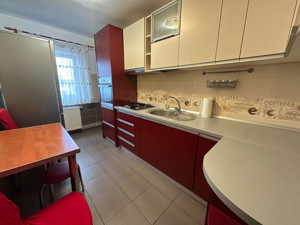 Apartament spațios 4 camere de închiriat în Tractorul  - imagine 13