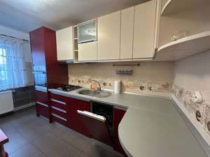 Apartament spațios 4 camere de închiriat în Tractorul  - imagine 14