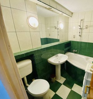 apartament 4 camere - imagine 3