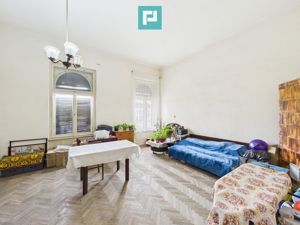Apartament la casă, 3 camere - P-ța Catedralei - imagine 2