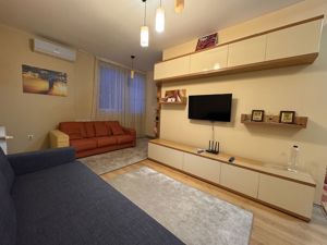 Apartament cu 2 camere | Martir Paris Ianos | Parcare în curte