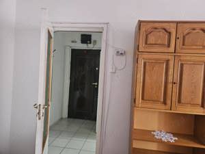  Apartament de 2 camere zona CENTRUL CIVIC - imagine 2