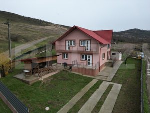 Casa de vanzare cu 5 camere, 180 mp, si 800 mp teren, zona Tomești, Iași - imagine 3