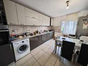 Casa de vanzare cu 5 camere, 180 mp, si 800 mp teren, zona Tomești, Iași - imagine 8