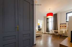 Apartament in Cladire Istorica renovata - 2 camere, 50 mp - imagine 1