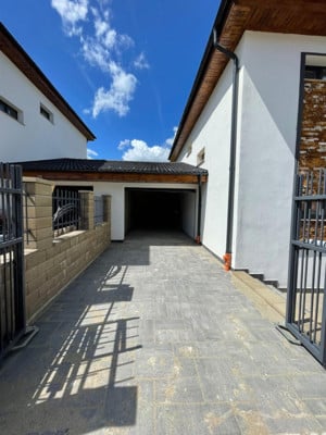 Casa cuplata, 160 mp utili, 5 camere, garaj, zona Chinteni - imagine 10