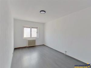 Tur Virtual! Apartament cu trei camere, decomandat, Stefan cel Mare, Sacele, Brasov - imagine 3