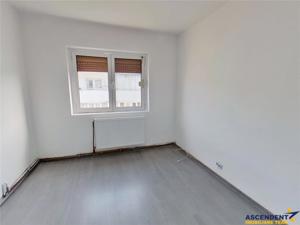 Tur Virtual! Apartament cu trei camere, decomandat, Stefan cel Mare, Sacele, Brasov - imagine 7