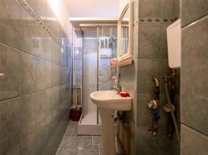 Apartament 2 camere semidecomandat zona nufarul - imagine 6