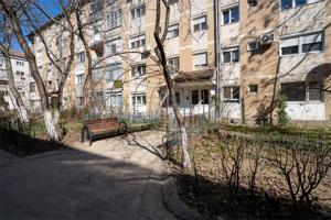 Apartament 2 camere semidecomandat zona nufarul - imagine 9
