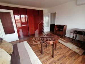 Apartament cu 2 camere, centrala proprie, zona Sagului - imagine 2