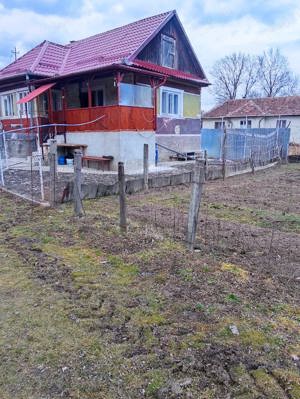 Vând casă cu grădină  - imagine 10