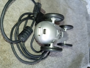 Mașinuță cu ieșiri Usb - imagine 4