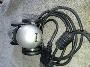 Mașinuță cu ieșiri Usb - imagine 3