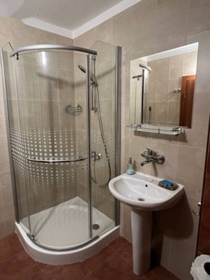 Apartament de inchiriat in zona centrala - imagine 2