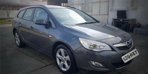 Opel Astra J Sports Tourer 1.7 CDTI  - imagine 3
