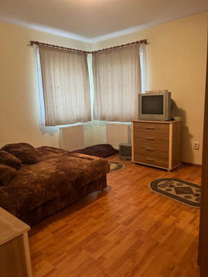 Apartament de 2 camere, decomandat, 54 mp., zona Eroilor - imagine 3