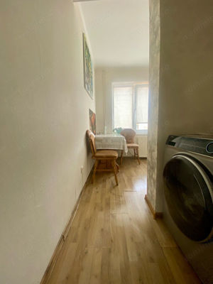 Garsoniera de inchiriat in zona Brasov Vechi - imagine 2