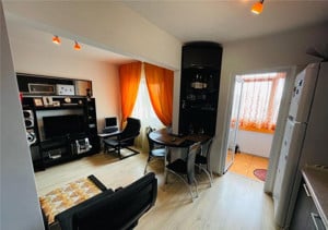 APARTAMENT 3 CAMERE/ ZONA MALUL ROSU/ PLOIESTI - imagine 1