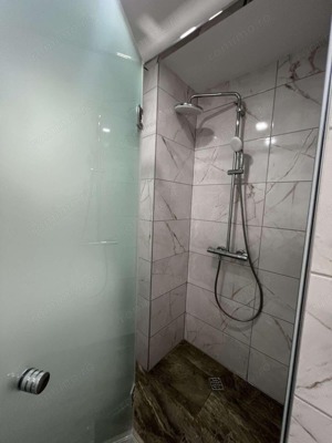 Oferim 2 camee spre inchiriere 2 camere in zona Tractorul - imagine 3