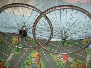 Roți Nisi 28* baieu 5s cursieră