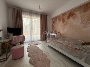 Apartament 3 camere Finisaje Lux Terasa generoasa-Prima inchiriere - imagine 3