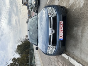 Vând Dacia Duster