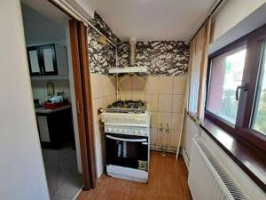 Apartament decomandat cu 3 camere si centrala proprie | Lipovei - imagine 9