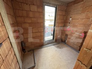 Apartament 3 camere , 101 mp , Scara interioară si Terasa , Zona - Cetate  - imagine 9