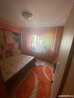 De vanzare ! Persoana fizica vand apartament 2 camere , zona micro 39 b  - imagine 2