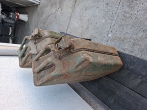 Canistre combustibil retro - imagine 3