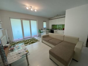 Apartament cu 2 camere, etaj intermediar, balcon, Porii