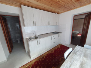 Garsoniera de inchiriat in zona Schei - imagine 2