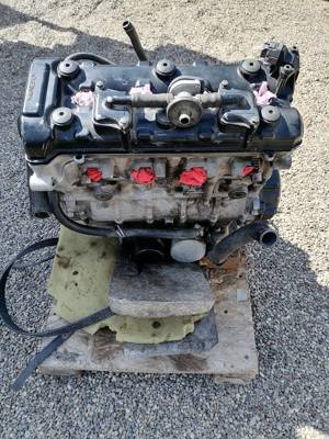 MOTOR suzuki gsxr 750 k 1 k 2 k 3 - imagine 3