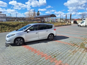 Grand scenic.  15 diesel.   Clima  navi.  2011.   Bacau. 3900 euro - imagine 3 Grand scenic.  15 diesel.   Clima  navi.  2011.   Bacau. 3900 euro - imagine 3