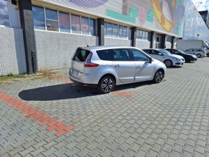 Grand scenic.  15 diesel.   Clima  navi.  2011.   Bacau. 3900 euro - imagine 2 Grand scenic.  15 diesel.   Clima  navi.  2011.   Bacau. 3900 euro - imagine 2