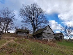 24 Ha - 240.000 mp, TEREN CU PEISAJ PANORAMIC SPECTACULOS in zona turistica montana BULZ - Bihor - imagine 13