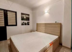 Inchiriez apartament 2 camere, zona Calarasi-Piata Muncii, decom. - imagine 1