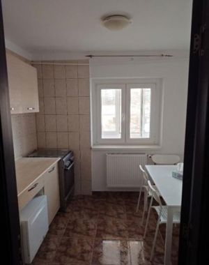 Vanzare Apartament 2 camere, decomandat, boxa, 14 min metrou Dristor - imagine 7