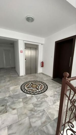 Inchiriez apartament 2 camere, zona Nerva Traian, cu centrala proprie - imagine 5