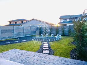 Duplex cu 3 camere, 2 bai, 90 mp utili,teren 350 mp, Mosnita Noua