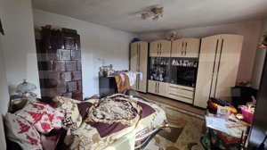 Casa de vanzare, cu 4 camere, 120 mp, teren de 700 mp, zona centrala  - imagine 18