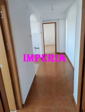 Apartament cu 3 camere , Strada Al.Nucului - Primaverii