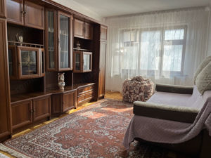 De inchiriat 2 camere in zona Garii