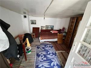 Casa batraneasca + teren 1881 mp de vanzare in Sat Milcovul - imagine 9